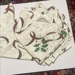 Lenox Holiday Table Linens with Green and Red Accents #12 napkins